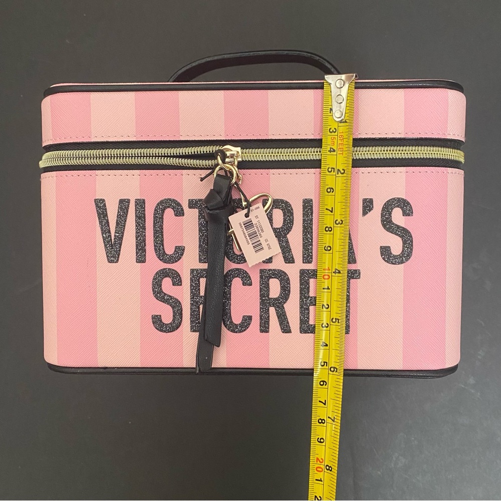Victoria’s Secret Striped Train Case - Picture 11 of 12